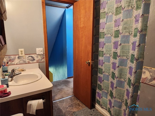 713 Glenwood Rd, Rossford, OH 43460 - full bathroom featuring vanity and a shower with shower curtain