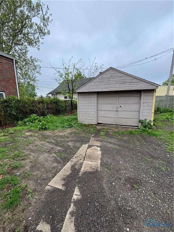 3907 Lagrange St, Toledo, OH 43612 - detached garage featuring fence