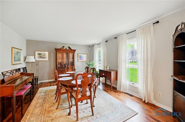 805 N Hill Trl, Findlay, OH 45840 - dining area featuring wood finished floors and baseboards