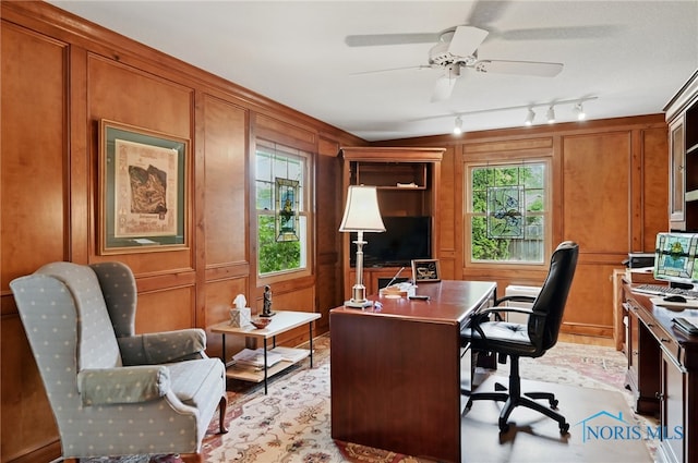 125 Carolin Ct, Perrysburg, OH 43551 - home office with ceiling fan and rail lighting