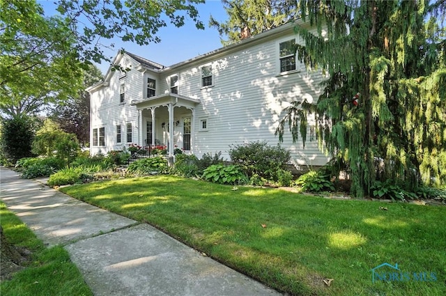 232 E Wayne St, Maumee, OH 43537 - view of front of home featuring a front yard
