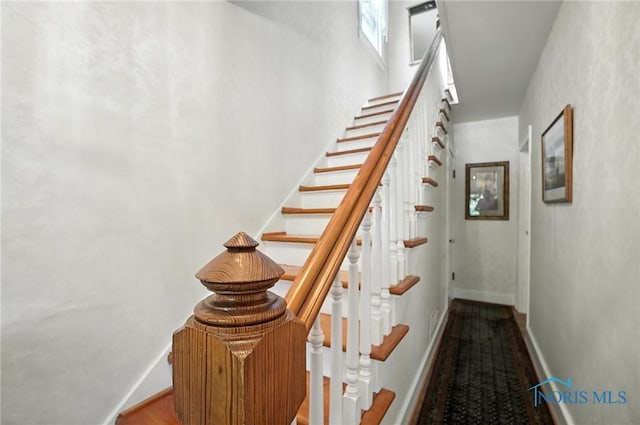 232 E Wayne St, Maumee, OH 43537 - stairs with baseboards
