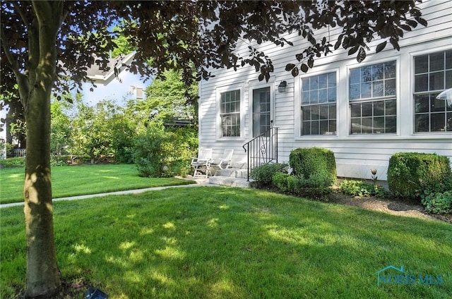 232 E Wayne St, Maumee, OH 43537 - view of green lawn