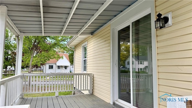 2659 Oak Grove Pl, Toledo, OH 43613 - view of porch