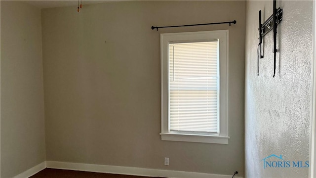 2659 Oak Grove Pl, Toledo, OH 43613 - unfurnished room with baseboards