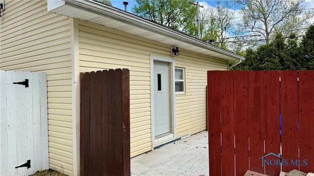 2659 Oak Grove Pl, Toledo, OH 43613 - view of home's exterior