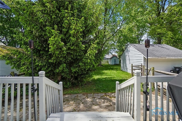 view of grassy yard