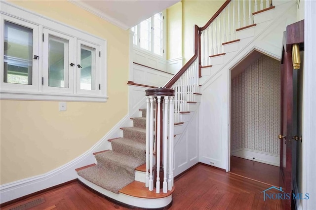 1211 S Main St, Findlay, OH 45840 - staircase featuring ornamental molding and baseboards
