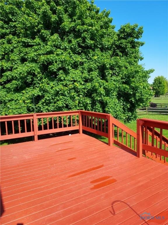 856 Village Pkwy, Waterville, OH 43566 - view of wooden terrace