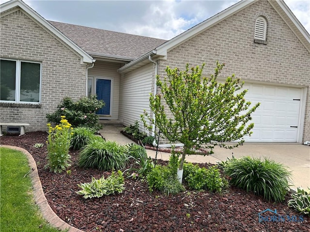 4435 E Clearwater Dr, Maumee, OH 43537 - photo 1