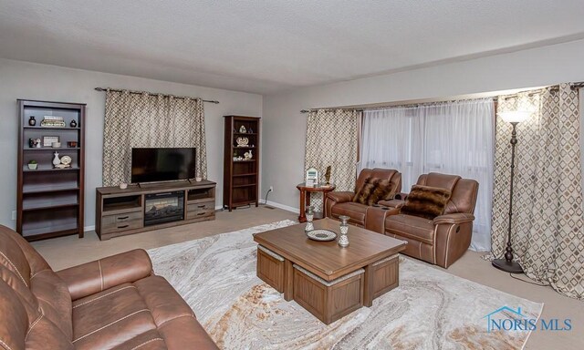 3757 N Mccord Rd, Toledo, OH 43617 - living room with baseboards
