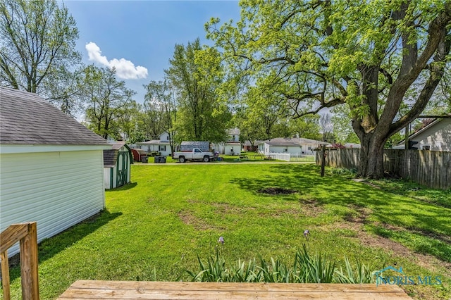 221 Poplar St, North Baltimore, OH 45872 - view of yard