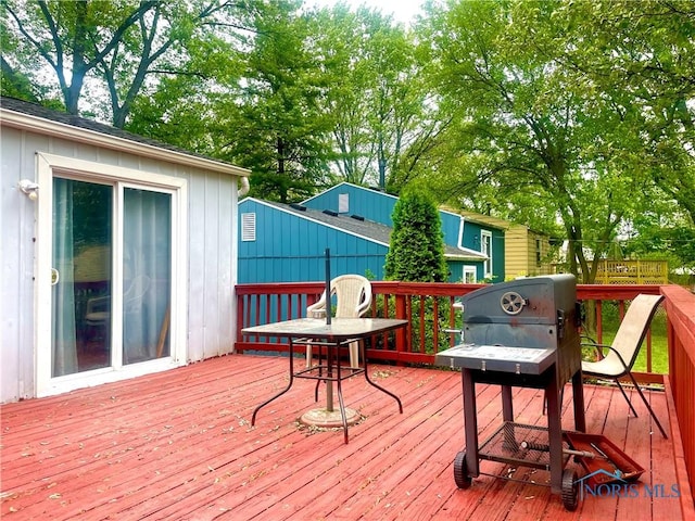 405 W Richards Rd, Toledo, OH 43607 - view of wooden deck