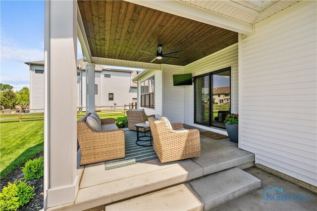 5653 Mallard Pointe Ln, Sylvania, OH 43560 - view of patio with a ceiling fan