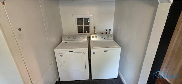 1037 Fishlock Ave, Findlay, OH 45840 - washroom featuring separate washer and dryer