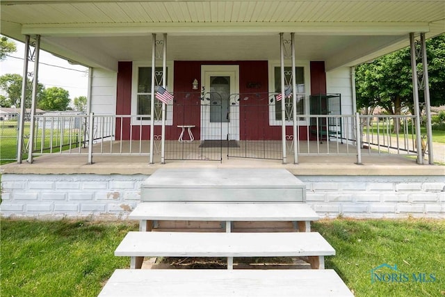 344 E Findlay St, Sugar Creek Township, OH 45893 - view of porch