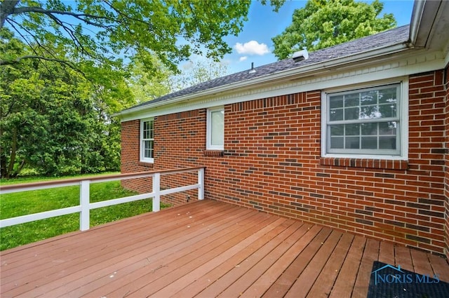 1110 Bourgogne Ave, Bowling Green, OH 43402 - view of wooden terrace