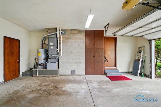 1110 Bourgogne Ave, Bowling Green, OH 43402 - garage featuring water heater