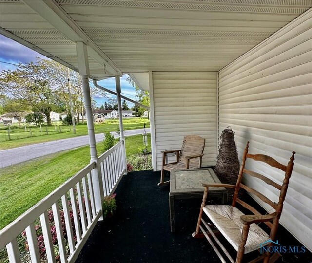 203 Washington St, Bettsville, OH 44815 - porch with a yard
