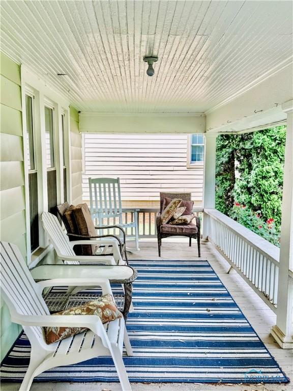 348 S 8th St, Upper Sandusky, OH 43351 - view of wooden terrace