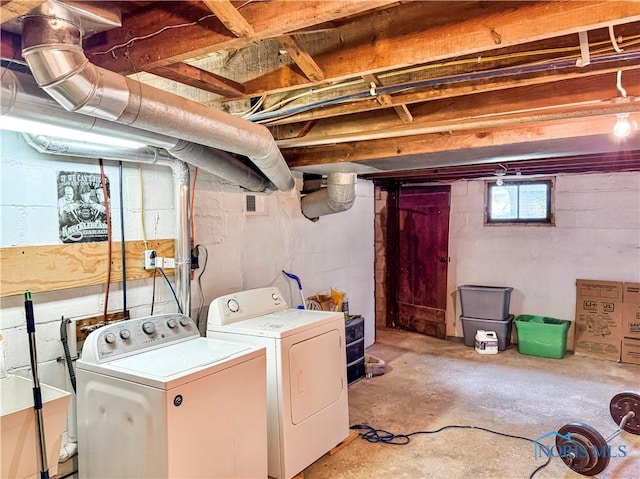 348 S 8th St, Upper Sandusky, OH 43351 - washroom with washing machine and clothes dryer