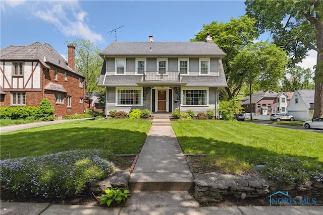 2904 Goddard Rd, Toledo, OH 43606 - view of front of home featuring a front lawn