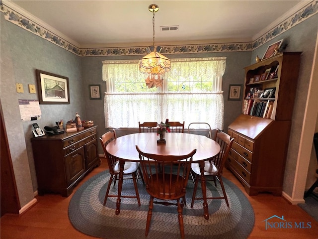 212 Duck Pond Rd, Upper Sandusky, OH 43351 - dining space with baseboards