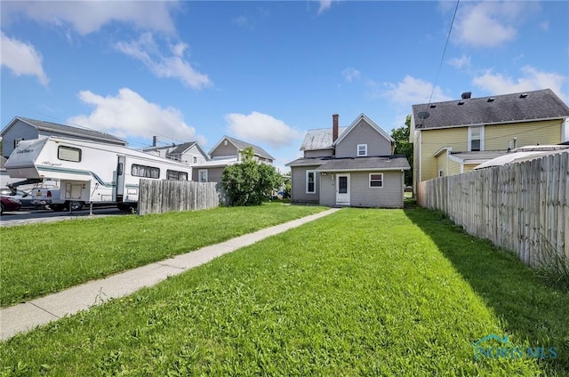 446 Center St, Findlay, OH 45840 - view of yard
