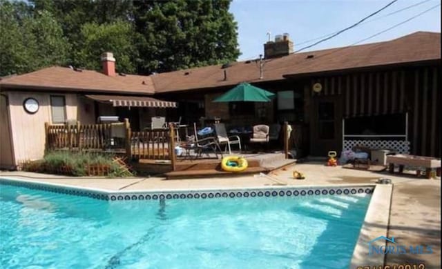 4550 W Sylvania Ave, Toledo, OH 43623 - swimming pool featuring a patio area
