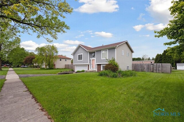 513 Bay River Ct, Maumee, OH 43537 - raised ranch with a garage