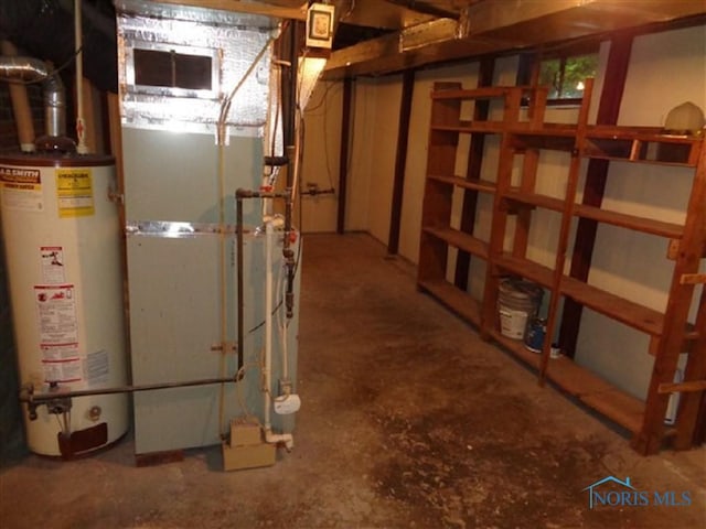 934 E 4th St, Ottawa, OH 45875 - unfinished basement with water heater and heating unit