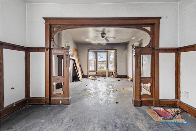 128 W Bancroft St, Toledo, OH 43620 - entrance foyer with wood finished floors and ceiling fan