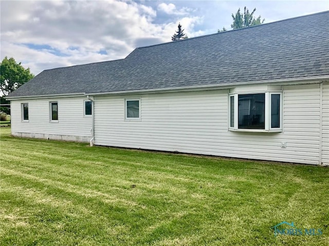 5151 Keller Rd, Walbridge, OH 43465 - back of house with roof with shingles and a lawn