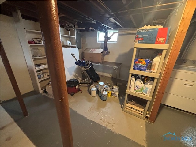 181 Osborne St, Rossford, OH 43460 - basement featuring electric panel