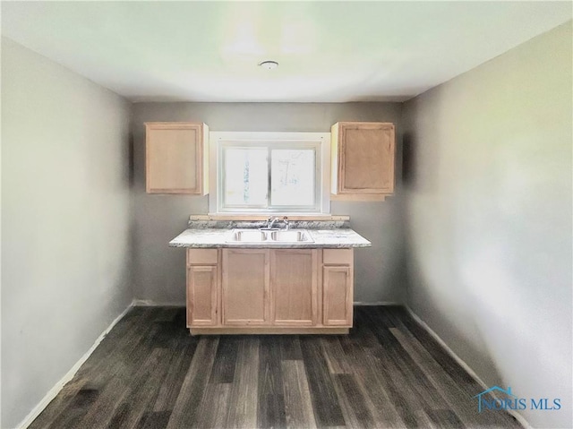 4927 N Summit St, Toledo, OH 43611 - photo 8