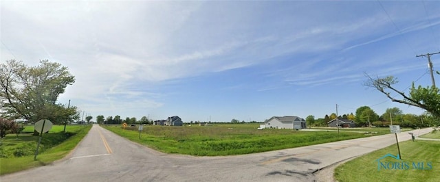 2038 Hanley Rd, Genoa, OH 43430