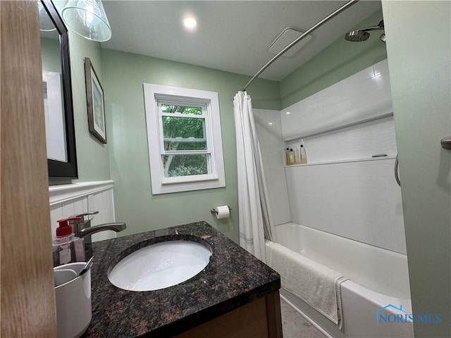 1226 Champe Rd, Toledo, OH 43615 - full bath featuring shower / bathtub combination with curtain and vanity