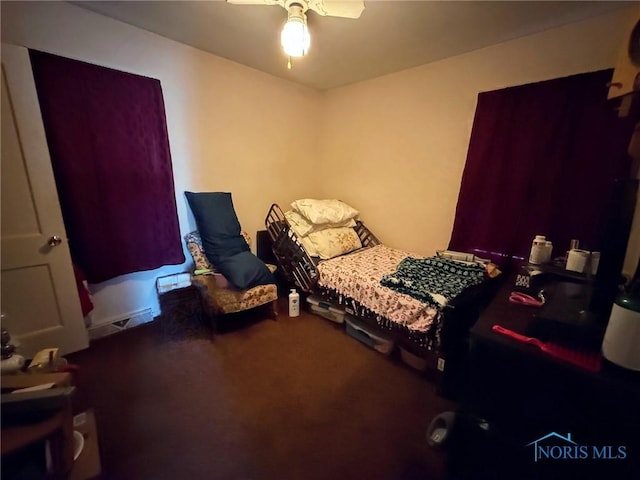 1507 Crestwood Rd, Toledo, OH 43612 - carpeted bedroom with a ceiling fan