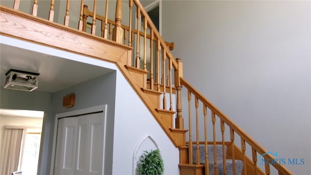 640 Hemlock St, Wauseon, OH 43567 - view of staircase