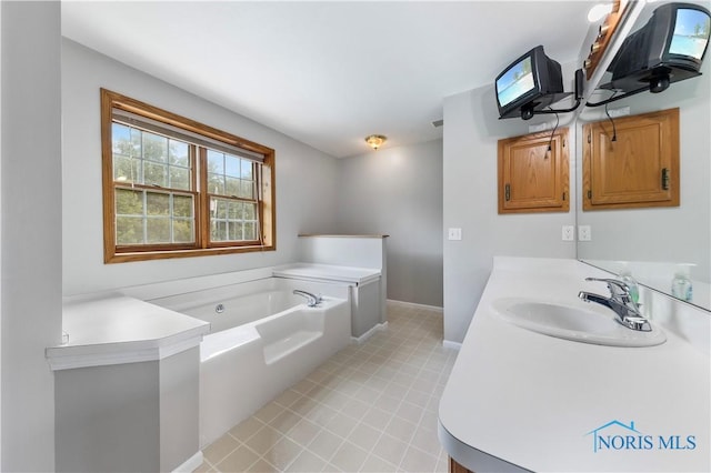 640 Hemlock St, Wauseon, OH 43567 - full bath with a garden tub and vanity