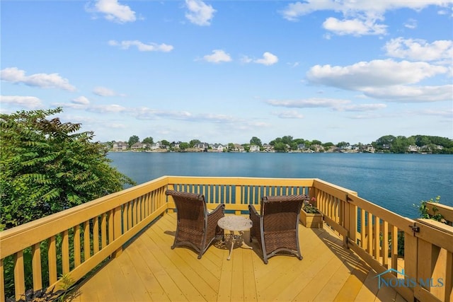 3051 Deep Water Ln, Maumee, OH 43537 - deck with a water view