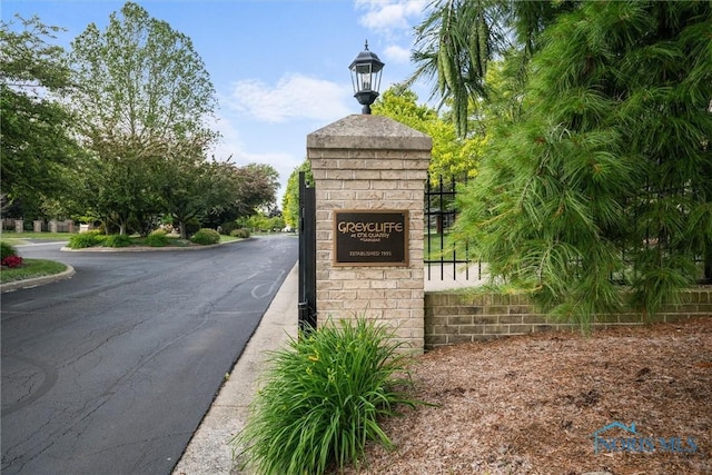 3051 Deep Water Ln, Maumee, OH 43537 - view of community / neighborhood sign