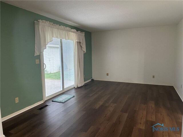 1104 Fairlawn Dr, Bryan, OH 43506 - photo 7