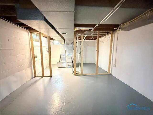 1641 Morrison Rd, Fremont, OH 43420 - unfinished below grade area featuring concrete block wall