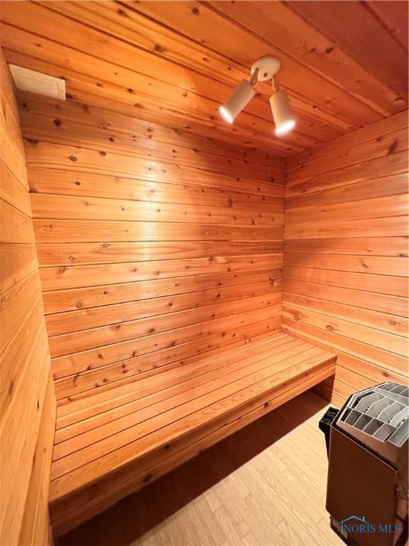 322 Dublin Ln, Bryan, OH 43506 - photo 26