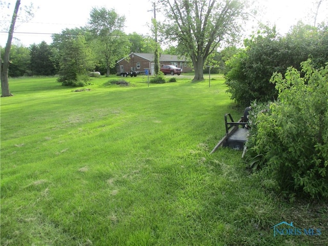 7358 State Route 15, Defiance, OH 43512 - view of grassy yard