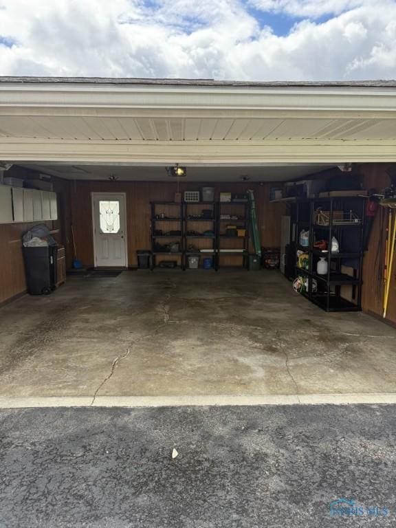1133 Inverness Dr, Findlay, OH 45840 - view of garage