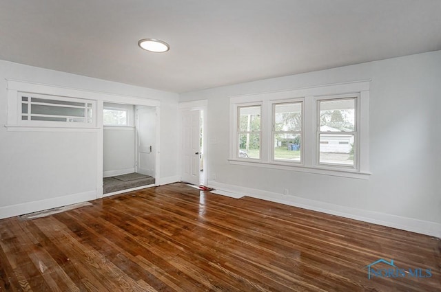 1385 Berdan Ave, Toledo, OH 43612 - foyer entrance with baseboards and wood finished floors