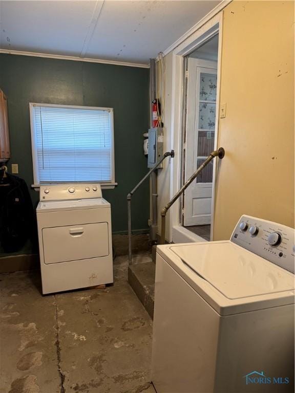 108 E Maple St, Deshler, OH 43516 - laundry area with independent washer and dryer and ornamental molding