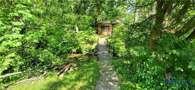 5806 Elmer Dr, Toledo, OH 43615 - view of yard